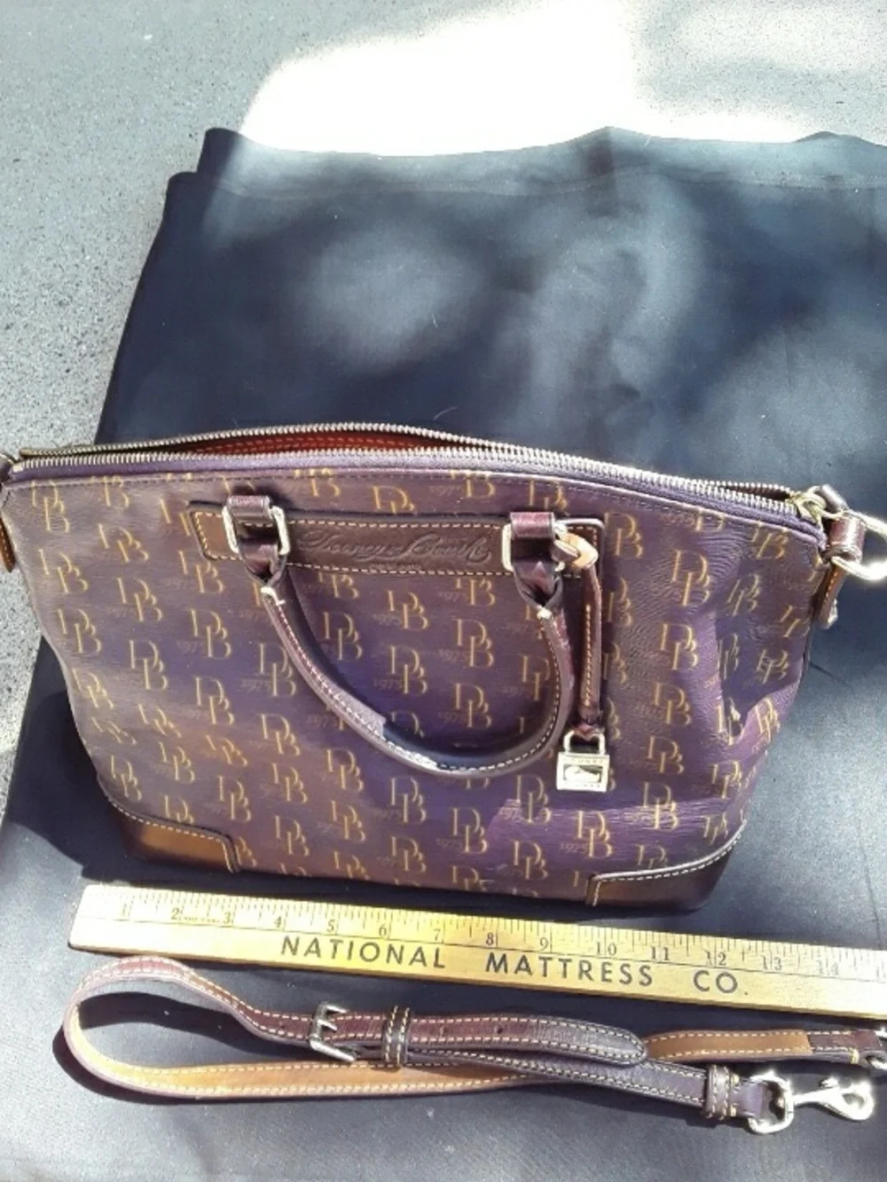 Rare 💫 DOONEY & BOURKE Signature 1975 Vanessa Satchel Bordeaux/Florentine Trim